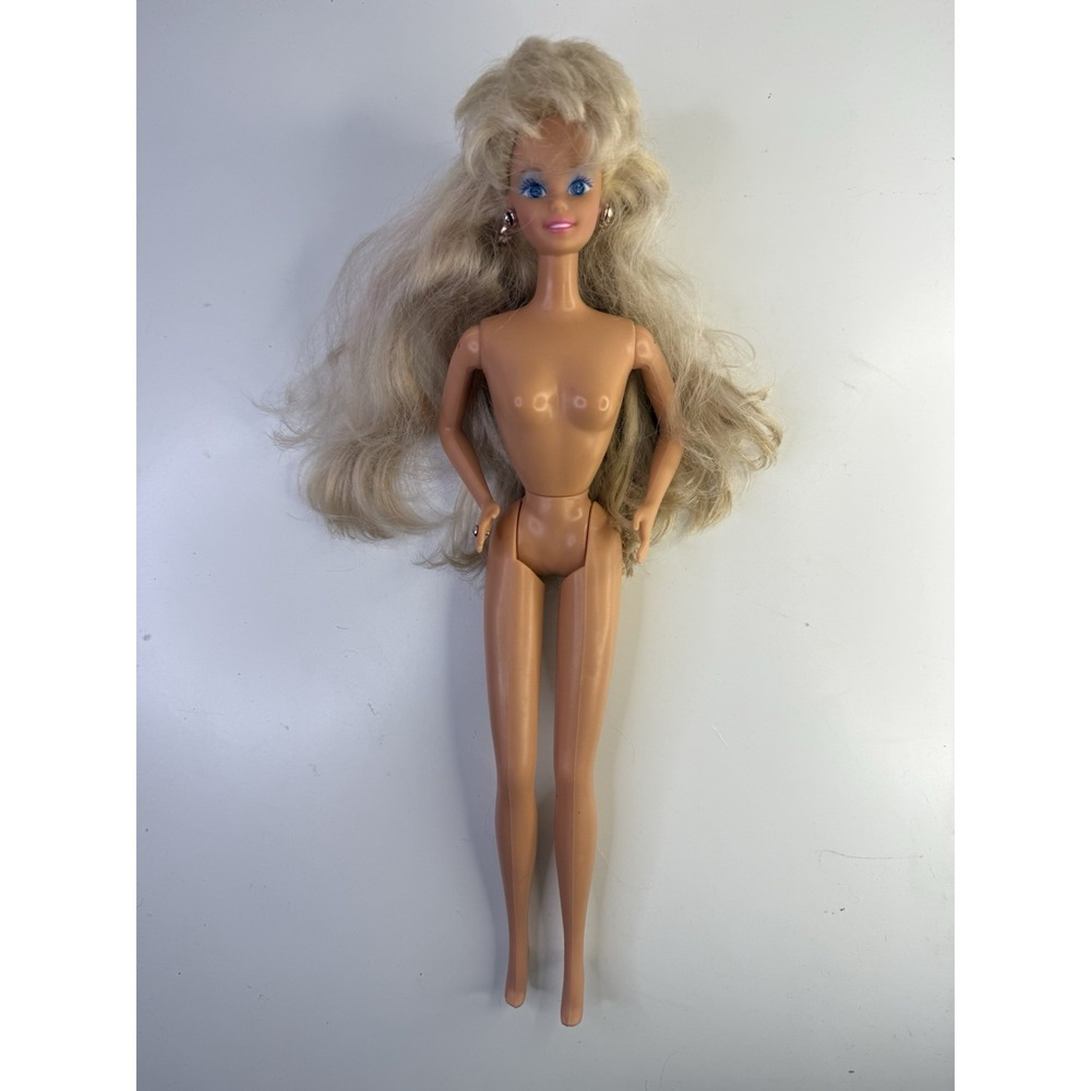 Barbie Vintage 1990s Sparkle Eyes Doll Mattel